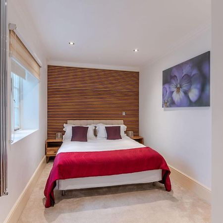The "Red Room Apartment" - Fitzrovia - By Frankie Says London Eksteriør billede