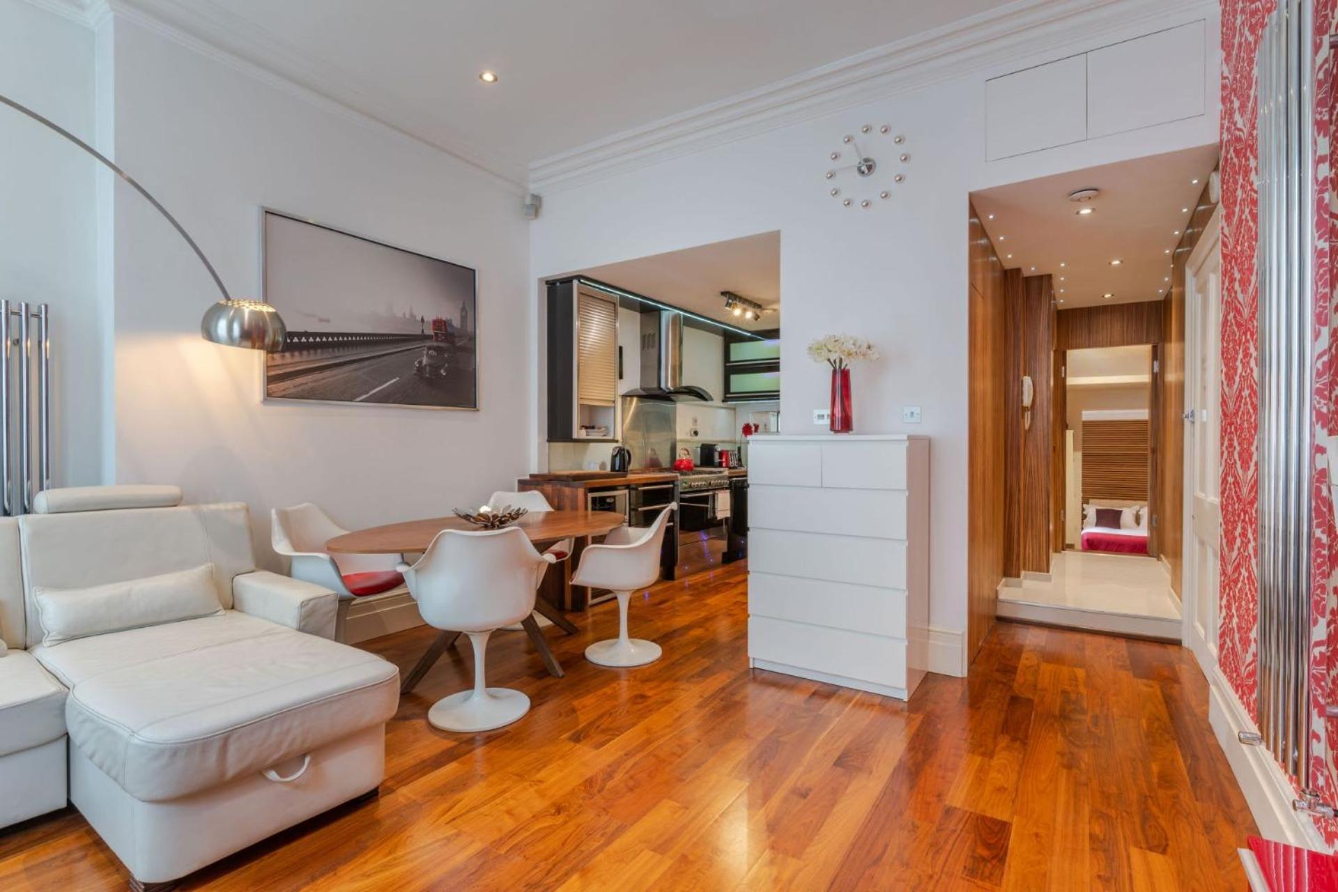 The "Red Room Apartment" - Fitzrovia - By Frankie Says London Eksteriør billede